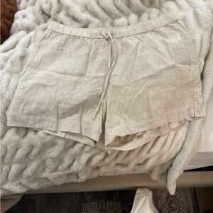 Abercrombie & Fitch High Waist Linen Shorts - Cream